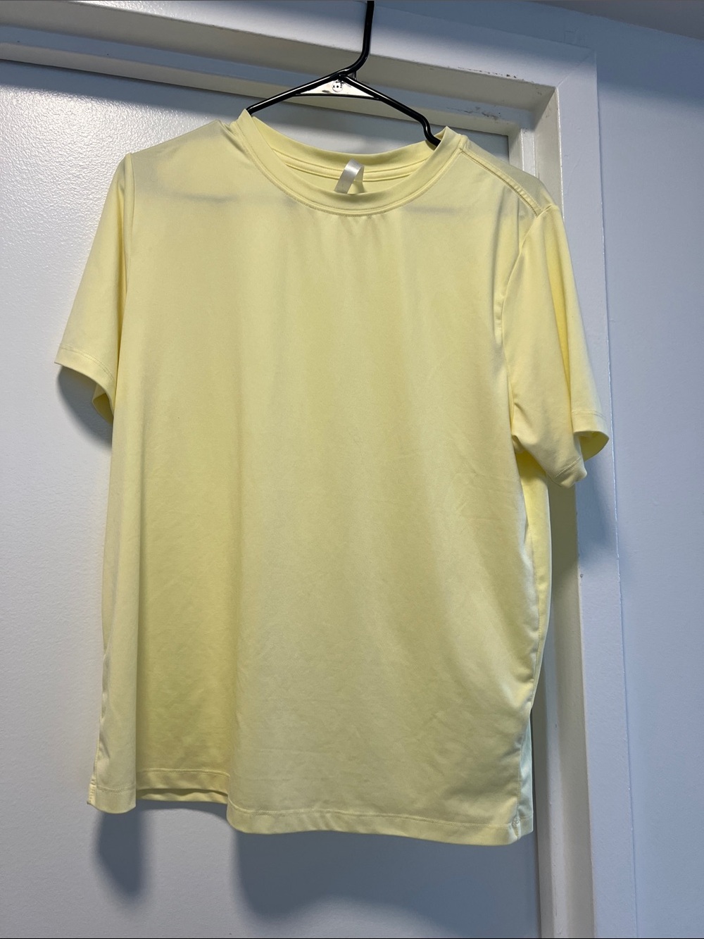 Fabletics Women's Short Sleeve Crew Tee in Light Yellow